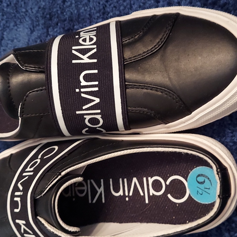 Calvin Klein size 6.5